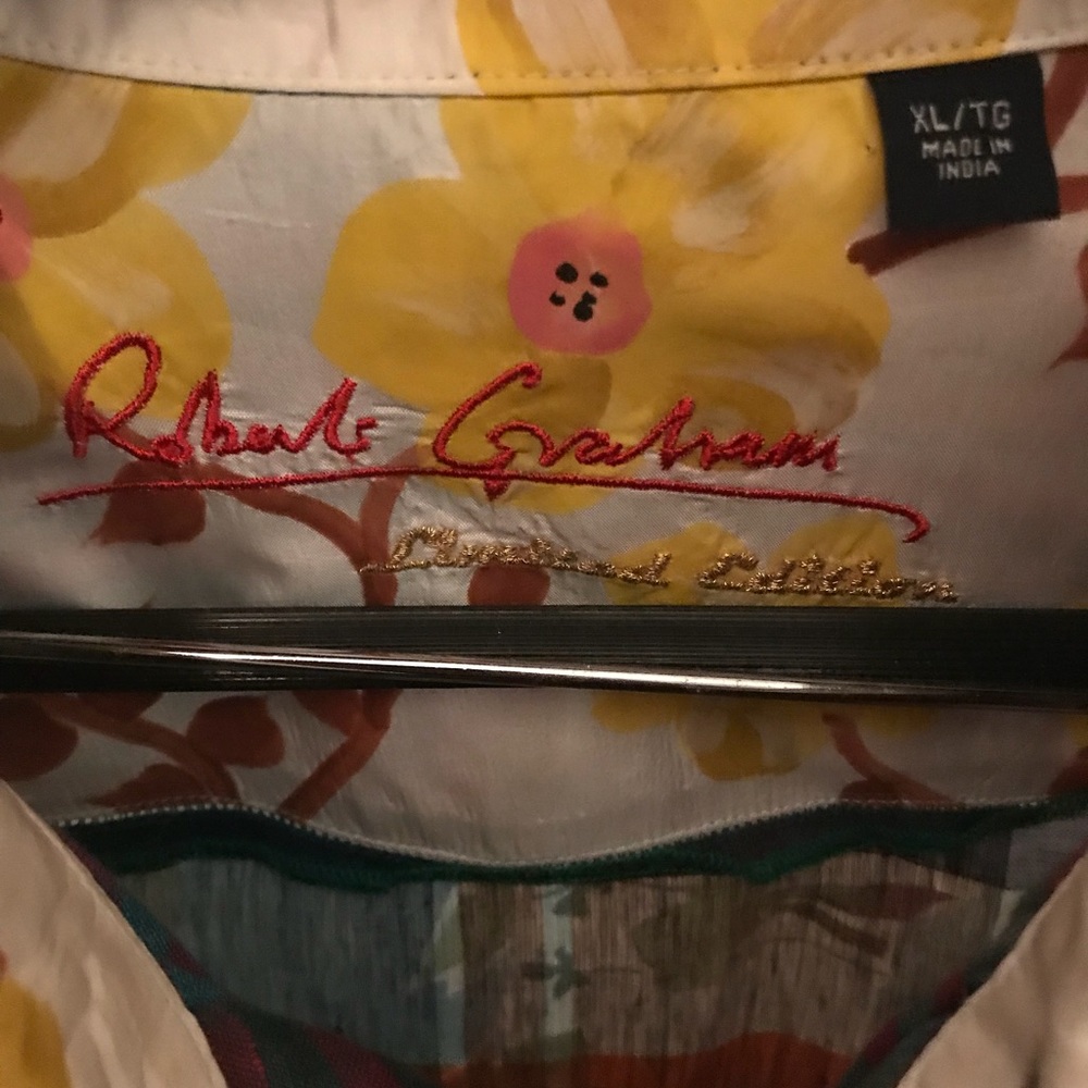 Additional pics Robert Graham shirt - Picture 5 of 8